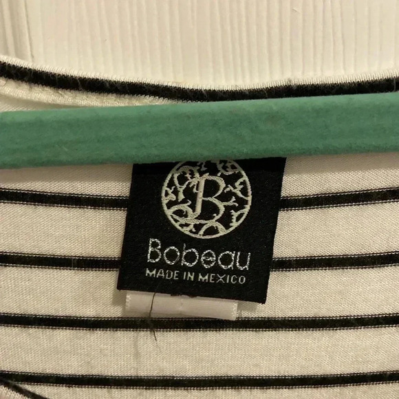 Bobeau cream and black stripe pull over top - Picture 2 of 3